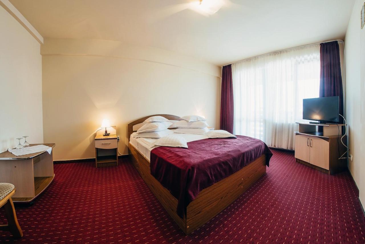 Hotel Casa Rubin à Gura Humorului Extérieur photo