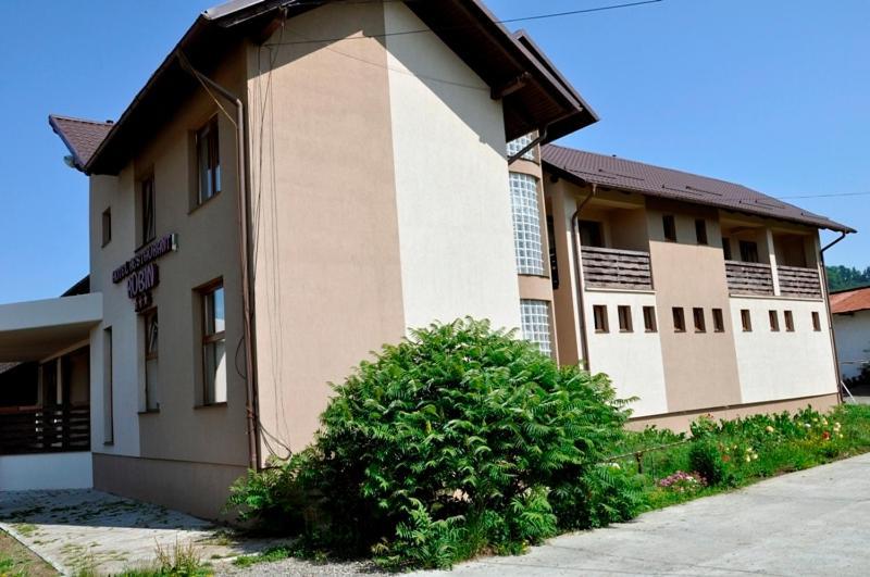 Hotel Casa Rubin à Gura Humorului Extérieur photo